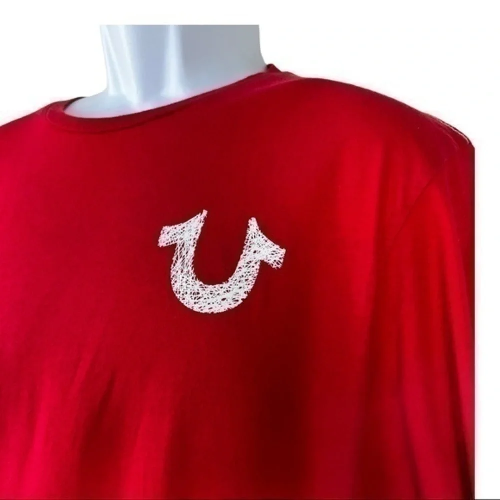 True Religion Men T-shirt Red Pullover Sz XL
